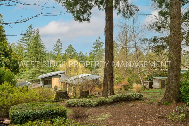 Building Photo - 9310 SW 8th Dr