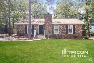 Building Photo - 63 Woodpond Ct