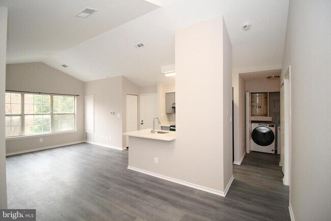 Building Photo - 18525 Boysenberry Dr