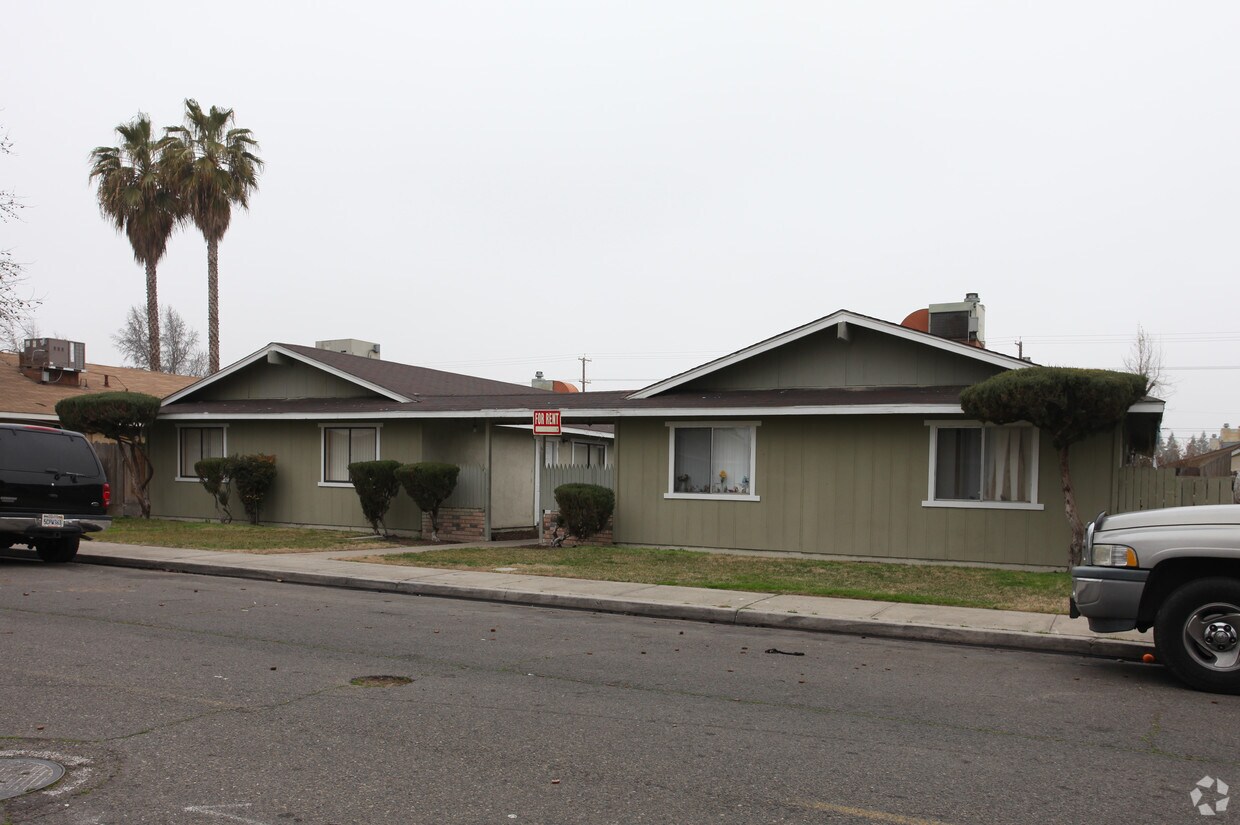 Building Photo - 1385 Lambert Way