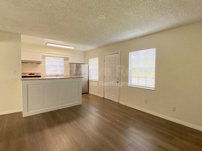 Building Photo - 5236 Davisson Ave