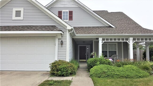 Building Photo - 10737 Bunker Hill Dr