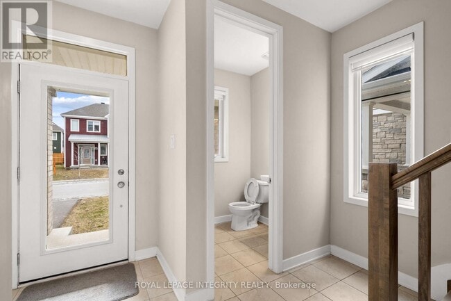 Photo du bâtiment - 2012 Postilion St