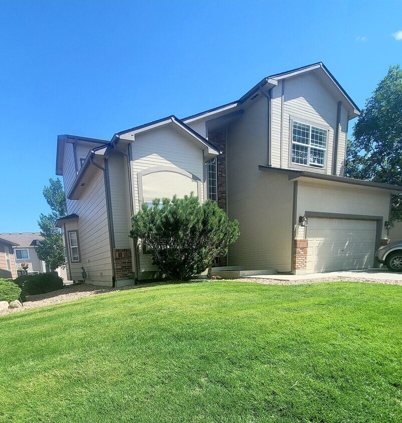 Primary Photo - Boastful 3 Bedroom West Side home in gated...