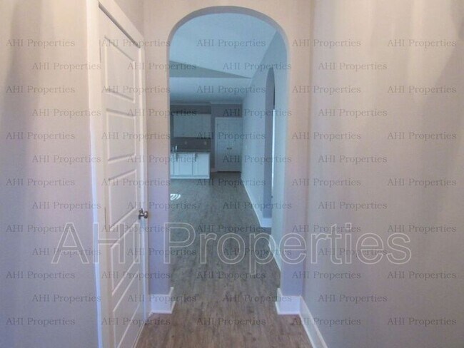 Foto del edificio - 5596 Park Side Rd