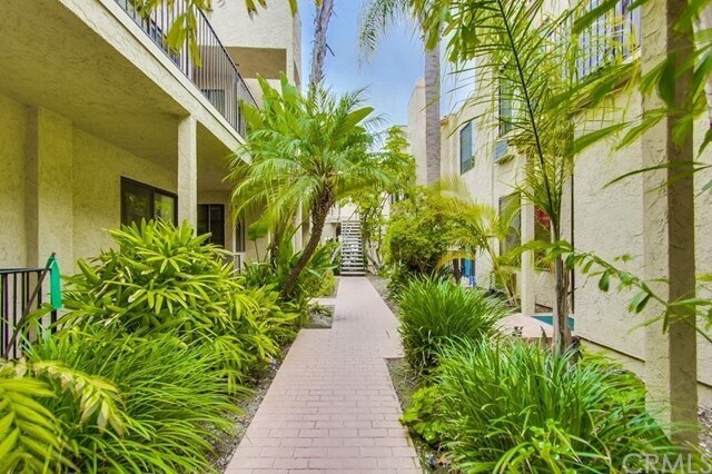 Foto del edificio - 4671 Hamilton St