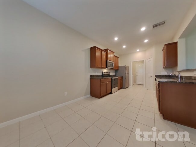 Building Photo - 401 Palomino Stand Dr