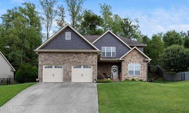Luxury 5 Bedroom West Knox Home - Luxury 5 Bedroom West Knox Home