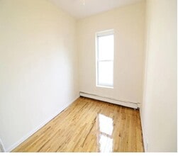 Building Photo - 743 Union St