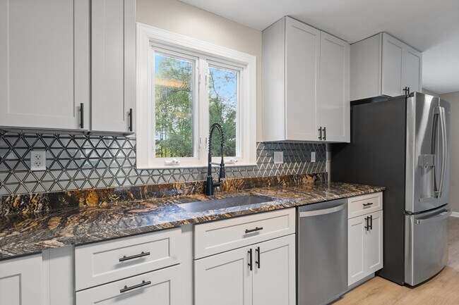 Foto del edificio - 4105 Clyde Ln