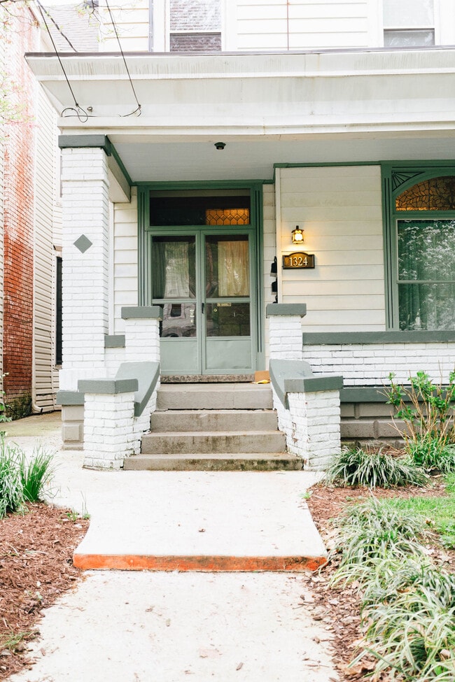 Building Photo - 1324 Highland Ave