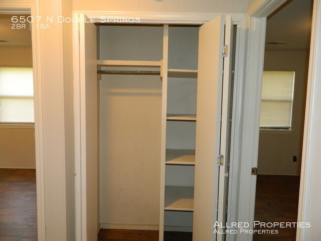 Building Photo - 6507 N Double Springs Rd