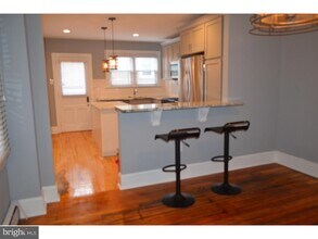 Building Photo - 117 Magnolia St