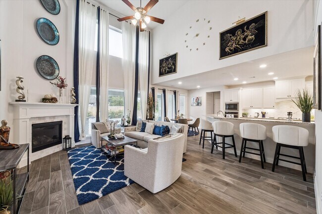Foto del edificio - 1307 Hackberry Heights Dr