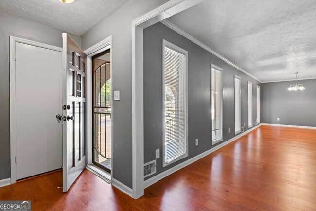 Foto del edificio - 6418 Briarwood Ct