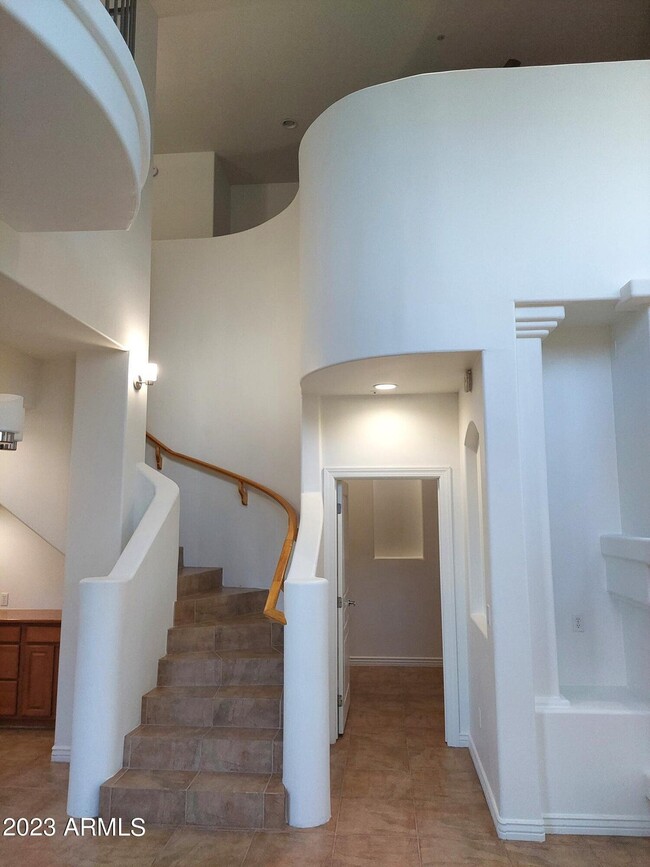 Foto del edificio - 14450 N Thompson Peak Pky