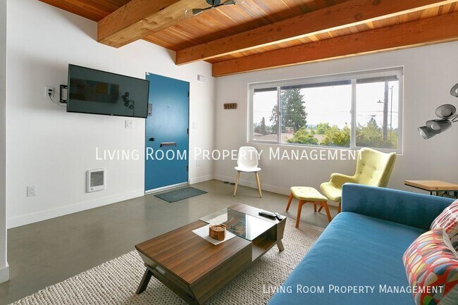 Building Photo - A Peaceful Retreat on Rocky Butte, with Ut...