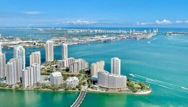 Building Photo - 540 Brickell Key Dr