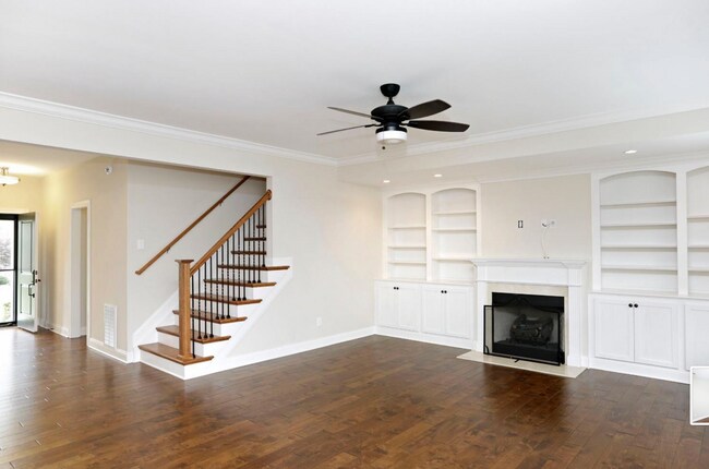 Gorgeous 3 bedroom townhome in Beaumont! - Gorgeous 3 bedroom townhome in Beaumont!