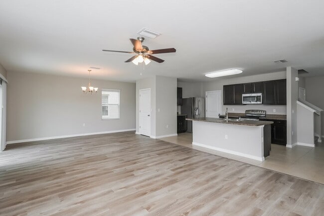 Building Photo - 10145 Geese Trail Cir