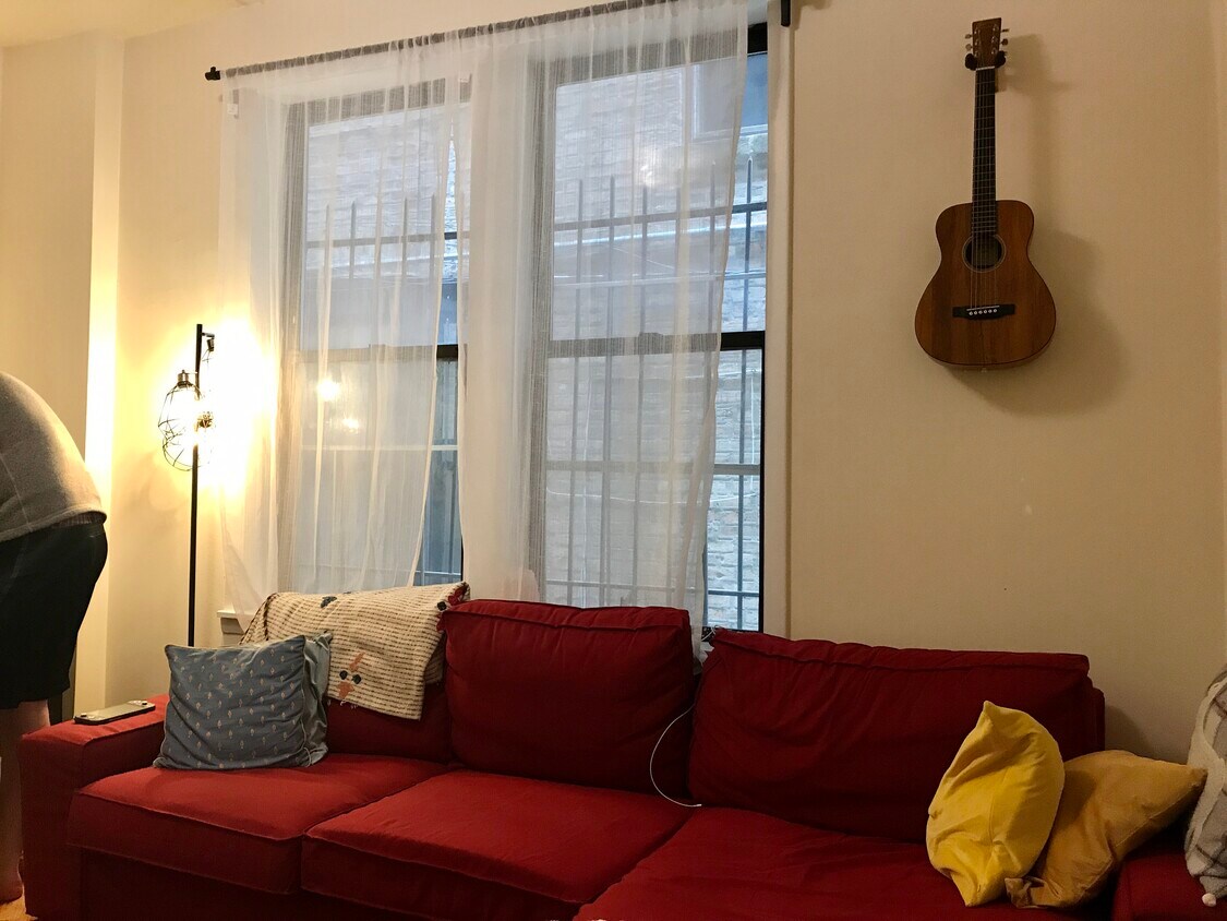 Foto principal - 906 N Damen Ave