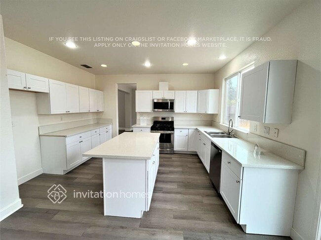 Foto del edificio - 1187 Jewelflower St