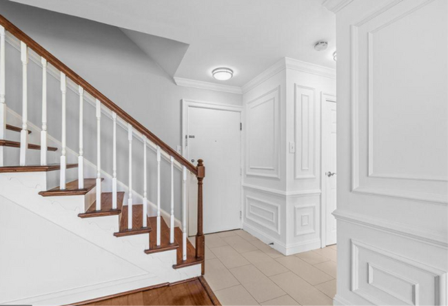 Building Photo - Modern 2BR/2.5BA Two-Level Condo in The Fountains