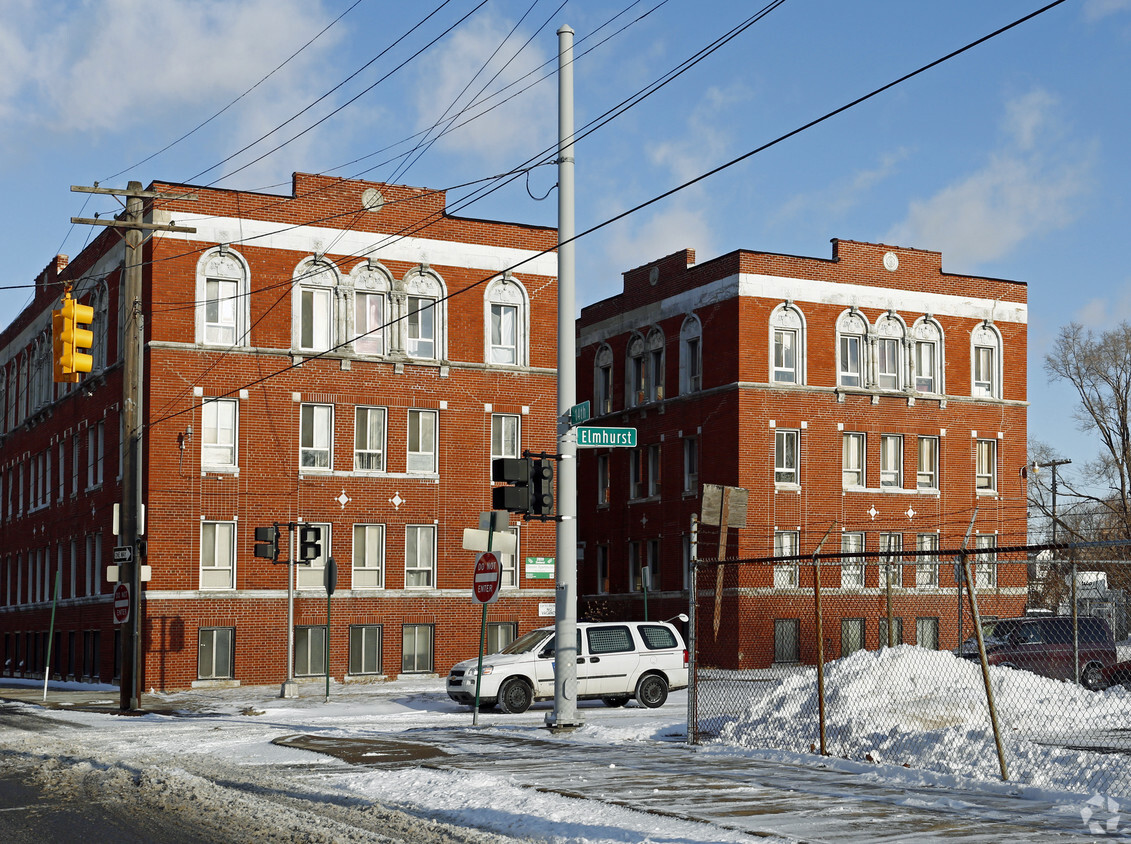 Foto del edificio - Elmtree Apartments