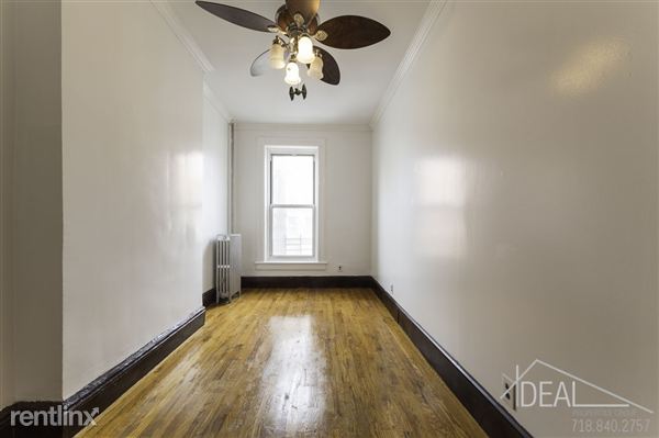 Building Photo - 620 Bergen St