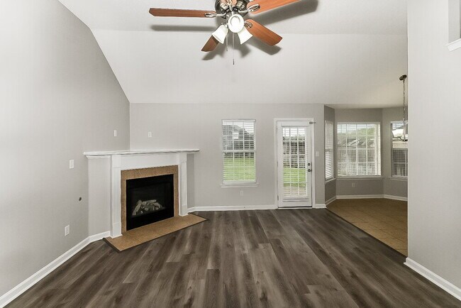 Building Photo - 5940 Keebler Dr W