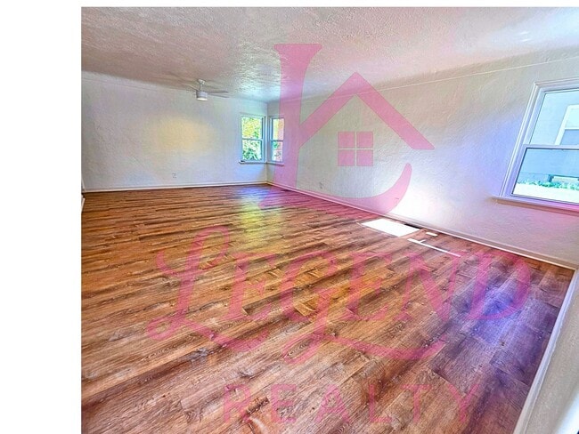 Building Photo - Charming 3-Bedroom with Huge Yard & Covered Patio