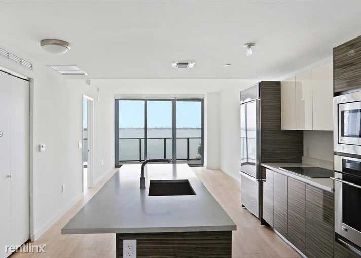 Foto principal - 1 br, 1 bath Condo - Icon Bay