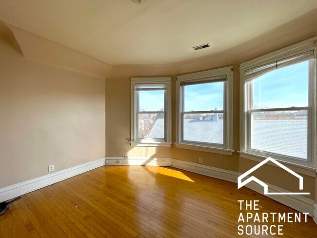 Foto del edificio - 3434 W Drummond Pl