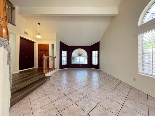 Building Photo - Welcome to this stunning 4-bedroom, 3-bath...