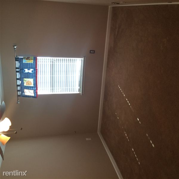 Building Photo - 3377 Thornbridge Dr