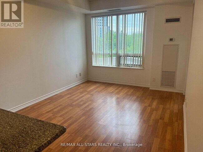 Building Photo - 133 Wynford Dr