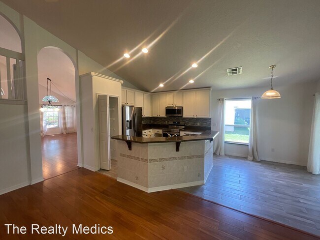 Building Photo - 3 br, 2.5 bath House - 3342 Sterling Lake Cir