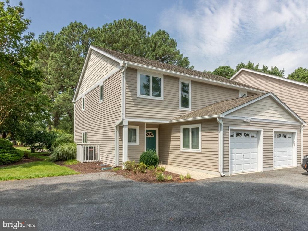 Primary Photo - 38425 Mainsail Dr