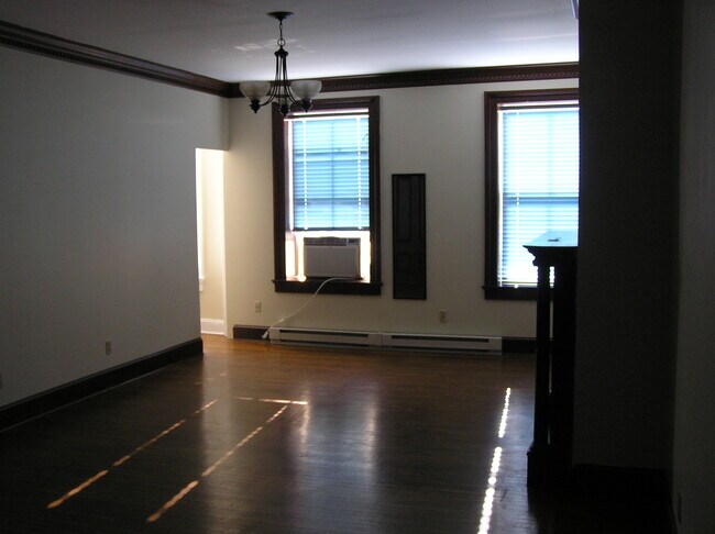 Foto del edificio - 20 N Carey St