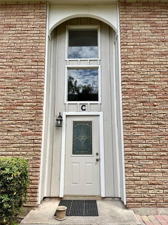 Building Photo - 825 Santa Isabel Blvd
