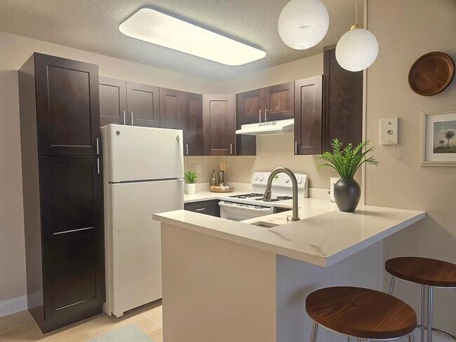 Foto del edificio - 631 Lyons Rd