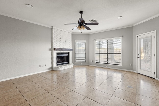 Building Photo - 412 Meadow Mountain Dr