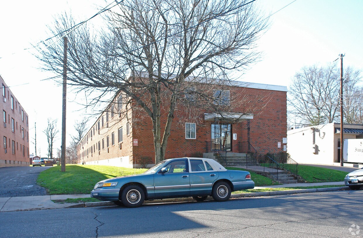 Building Photo - 47 Prescott St