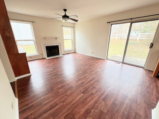 Building Photo - 2006 Aspen Dr