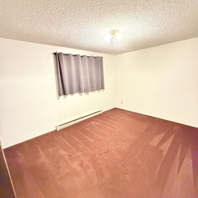 Foto del edificio - 2121 E Upriver Dr