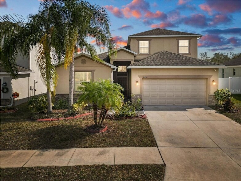 Foto principal - 18398 Aylesbury Ln