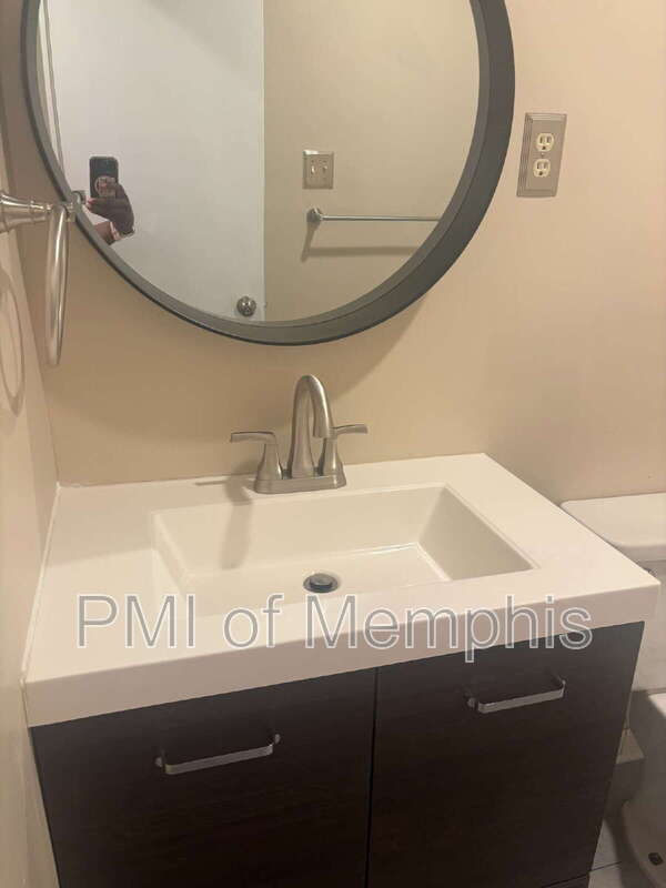 Foto del edificio - 3981 Grahamdale Cir