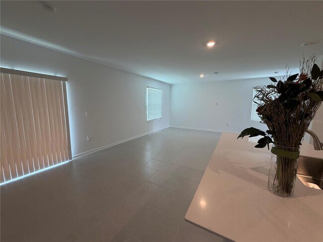 Foto del edificio - 2466 Hallow Gdn Rd