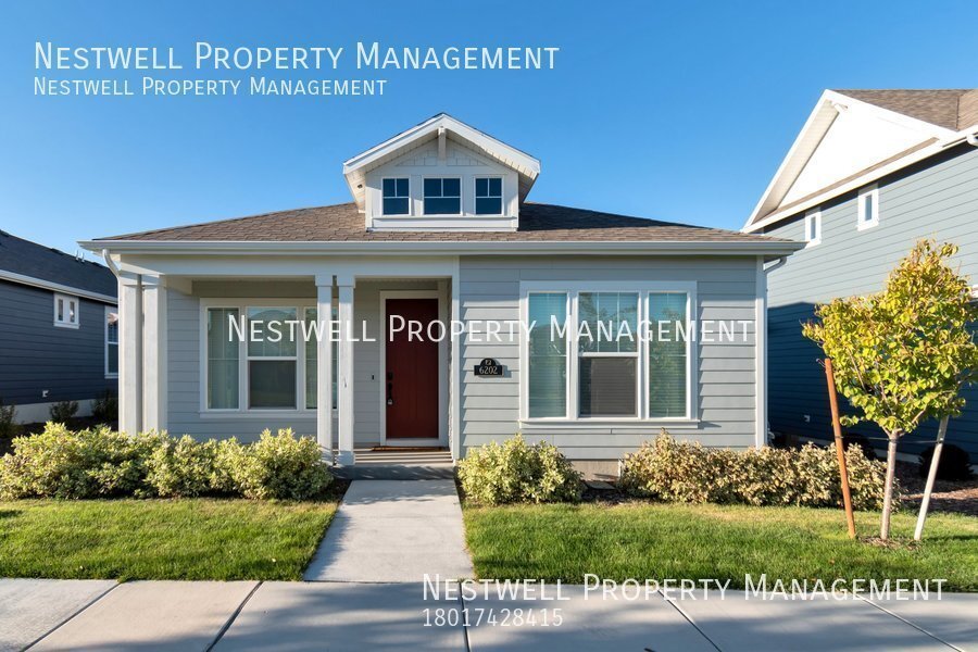 500 OFF 1ST MONTH'S RENT Great Home in House Rental in South