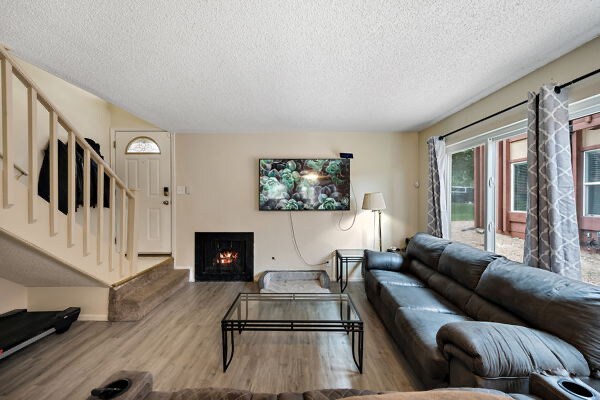 Building Photo - 1310 S Dillon Way